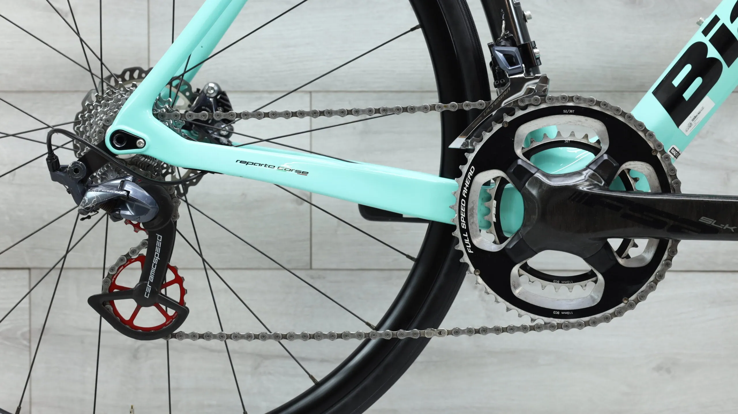 2019 Bianchi Oltre XR3  Road Bike - 55cm